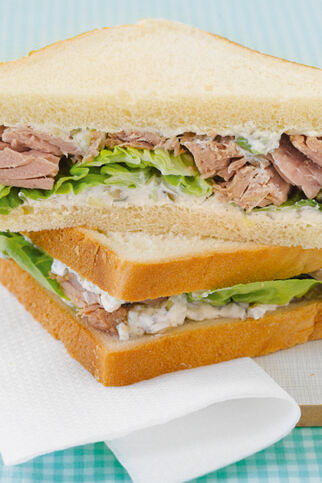 Thunfisch-Sandwich Thunfisch-Sandwich