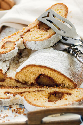 Gefüllter Mandelstollen Gefüllter Mandelstollen