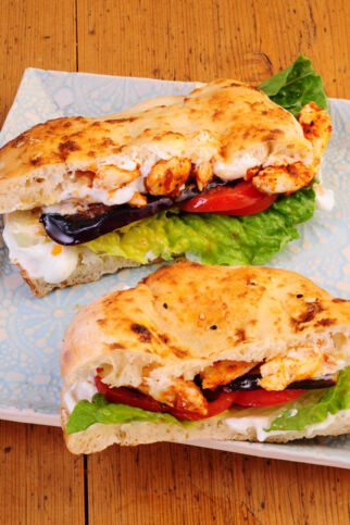 Hähnchen-Pita mit Auberginen