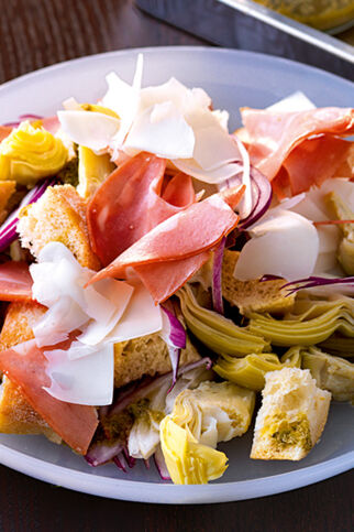 Sommerlicher Brotsalat Sommerlicher Brotsalat