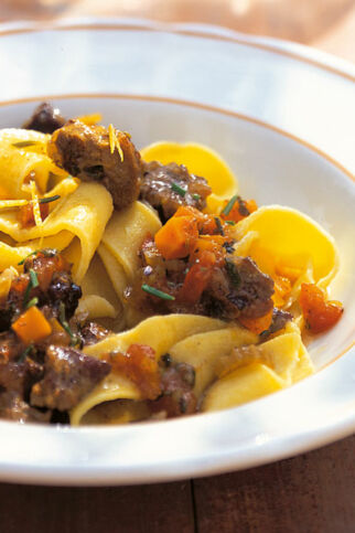 Kartoffelnudeln mit Wildschweinsugo