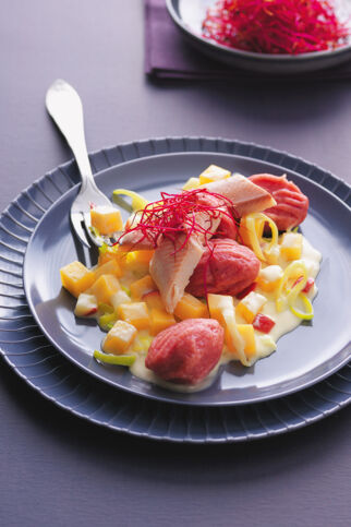 Rote-Bete-Gnocchi in Gemüserahm Rote-Bete-Gnocchi in Gemüserahm