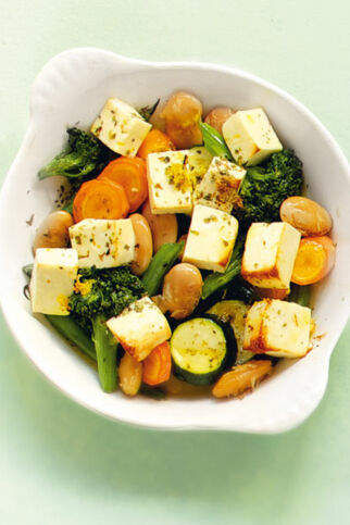 Schafkäse auf Gemüse Schafkäse auf Gemüse