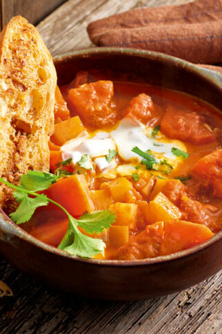 Kürbis-Steckrüben-Curry mit Würzfladenbrot