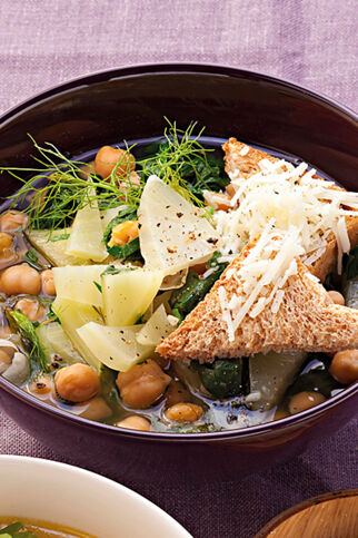 Minestrone mit Fenchel und Kichererbsen Minestrone mit Fenchel und Kichererbsen