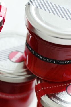 Restl-Marmelade mit Rhabarber, Orange und Himbeere
