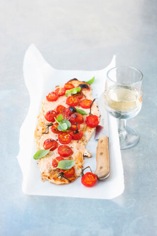 Flammkuchen mit Kirschtomaten Flammkuchen mit Kirschtomaten