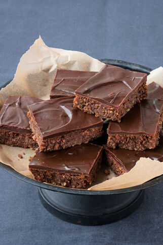 Chocolate-Fudge-Schnitten