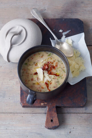 Bohnensuppe mit Dinkel und Pancetta Bohnensuppe mit Dinkel und Pancetta