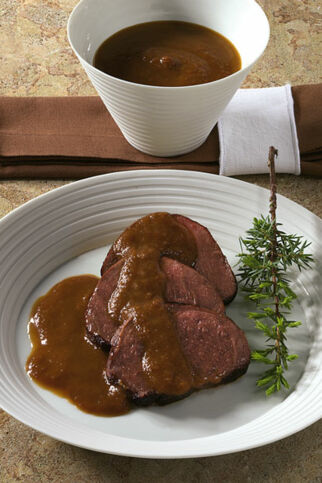 Rehkeule mit Balsamico-Pflaumen-Jus Rehkeule mit Balsamico-Pflaumen-Jus
