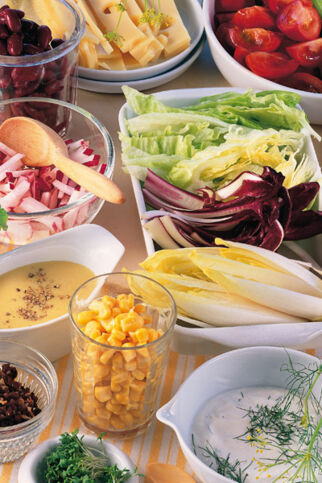 Große Salatbar (American Salad Bar) Große Salatbar (American Salad Bar)