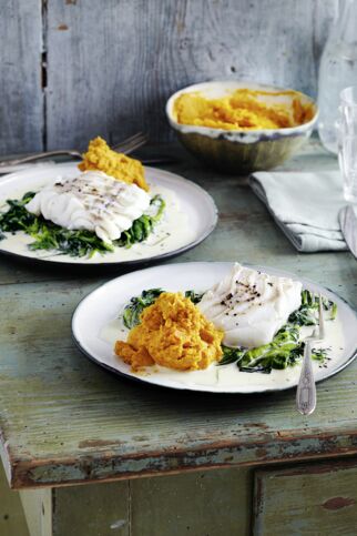 Kabeljau mit Möhren-Hummus und Spinat Kabeljau mit Möhren-Hummus und Spinat