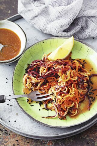 Drei-Möhren-Nudel-Salat Drei-Möhren-Nudel-Salat