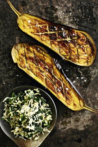 Gebackene Aubergine mit Spinatreis Gebackene Aubergine mit Spinatreis