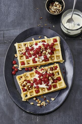 Sauerteigwaffeln mit Beeren Sauerteigwaffeln mit Beeren