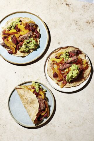 Fajitas mit Rinderfilet und Guacamole Fajitas mit Rinderfilet und Guacamole
