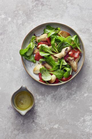 Pilz-Feldsalat mit Paprika Pilz-Feldsalat mit Paprika