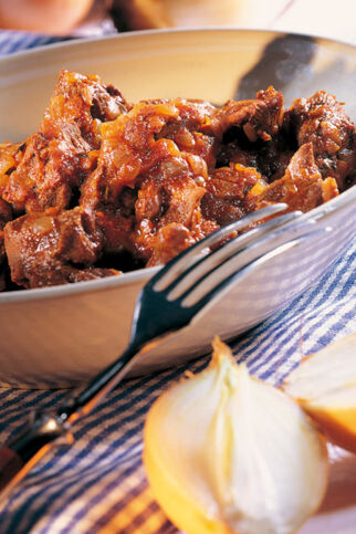 Saftgulasch vom Basic-Bacsi Saftgulasch vom Basic-Bacsi