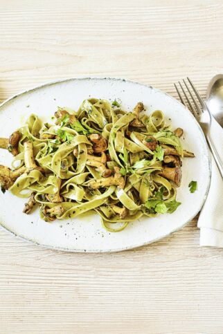 Tagliatelle-Pfifferling-Salat Tagliatelle-Pfifferling-Salat