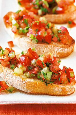 Tomaten-Sellerie-Bruschette Tomaten-Sellerie-Bruschette