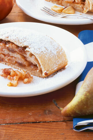 Bayerischer Birnenstrudel