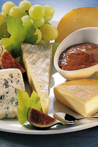 Käseplatte mit Feigensenf Käseplatte mit Feigensenf