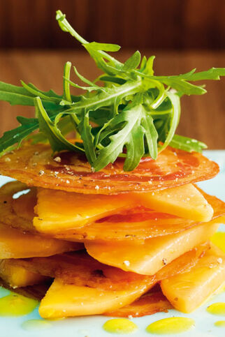 Pancetta-Chips mit Honigmelone und Rucola