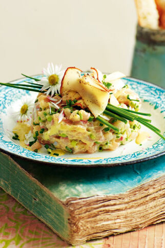 Forellentatar mit rohen Steinpilzen Forellentatar mit rohen Steinpilzen