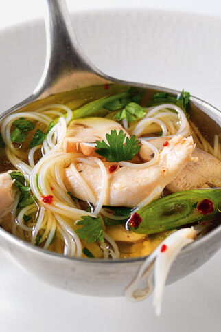 Asia-Hühnersuppe