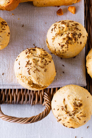 Kümmelbrötchen