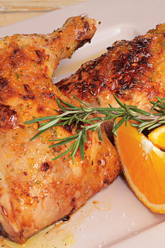 Hähnchenschenkel mit Orange Hähnchenschenkel mit Orange