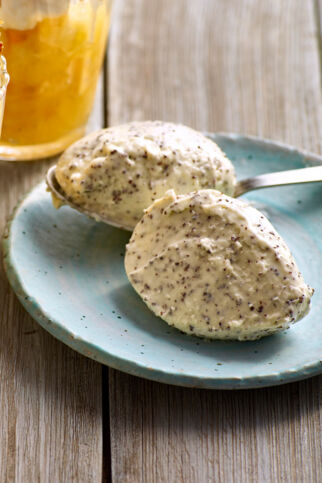 Quark-Mohn-Mousse Quark-Mohn-Mousse