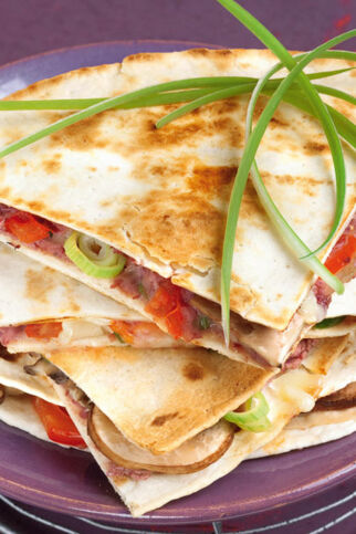 Quesadillas mit Bohnenmus
