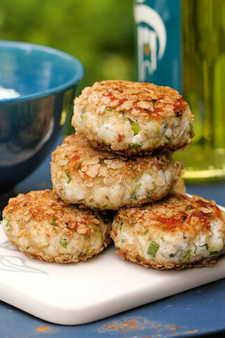 Fischbuletten mit Salat Fischbuletten mit Salat