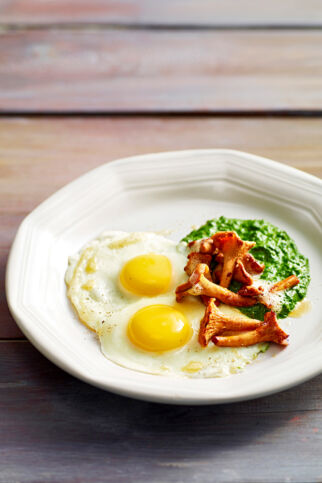 Rahmspinat mit Reherl und Ei Rahmspinat mit Reherl und Ei