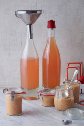 Quittensaft und Quittenpüree Quittensaft und Quittenpüree