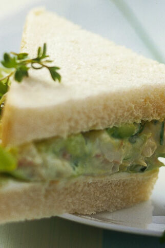 Avocado-Krabben-Tramezzini Avocado-Krabben-Tramezzini