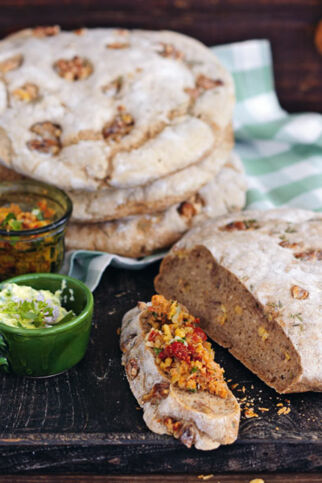 Walnuss-Dinkel-Fladen Walnuss-Dinkel-Fladen