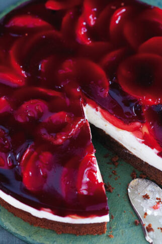 Holundertorte mit Äpfeln