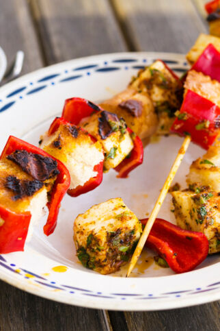 Brotspieße mit Halloumi und Senf-Öl Brotspieße mit Halloumi und Senf-Öl