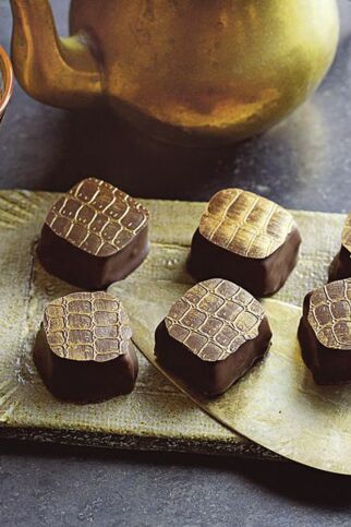 Dattel-Marzipan-Pralinen Dattel-Marzipan-Pralinen