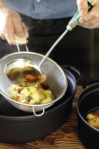 Rinderbrühe Rinderbrühe