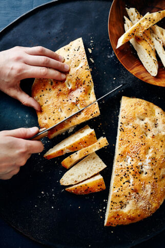 Fladenbrot aus der eigenen Backstube Fladenbrot aus der eigenen Backstube