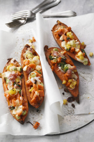 Süßkartoffel Hawaii mit Schinken und Mozzarella Süßkartoffel Hawaii mit Schinken und Mozzarella