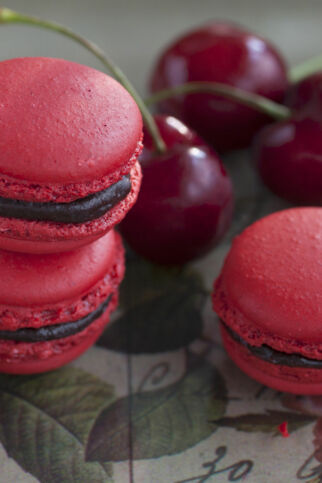 Macarons mit Kirsch-Ganache Macarons mit Kirsch-Ganache