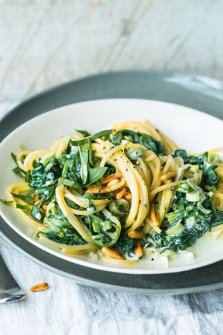 Spaghetti con spinaci e gorgonzola