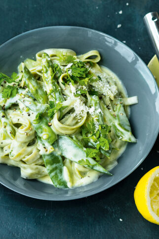 Grüne Gemüse-Pasta mit Zitronensauce Grüne Gemüse-Pasta mit Zitronensauce