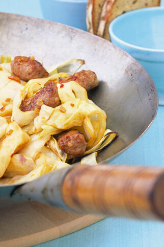 Bratwurst-Wok Bratwurst-Wok