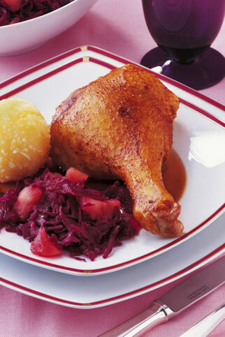 Weihnachtsgans mit Cassis-Blaukraut Weihnachtsgans mit Cassis-Blaukraut