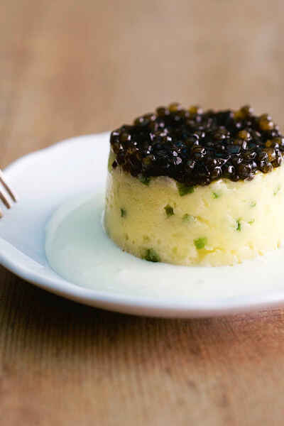 Edeler Auftakt: Vorspeisen & Häppchen mit Kaviar | Küchengötter Edeler Auftakt: Vorspeisen & Häppchen mit Kaviar | Küchengötter